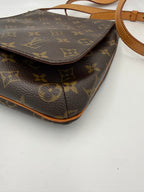 Louis Vuitton LOUIS VUITTON MUSETTE Monogram Handbag