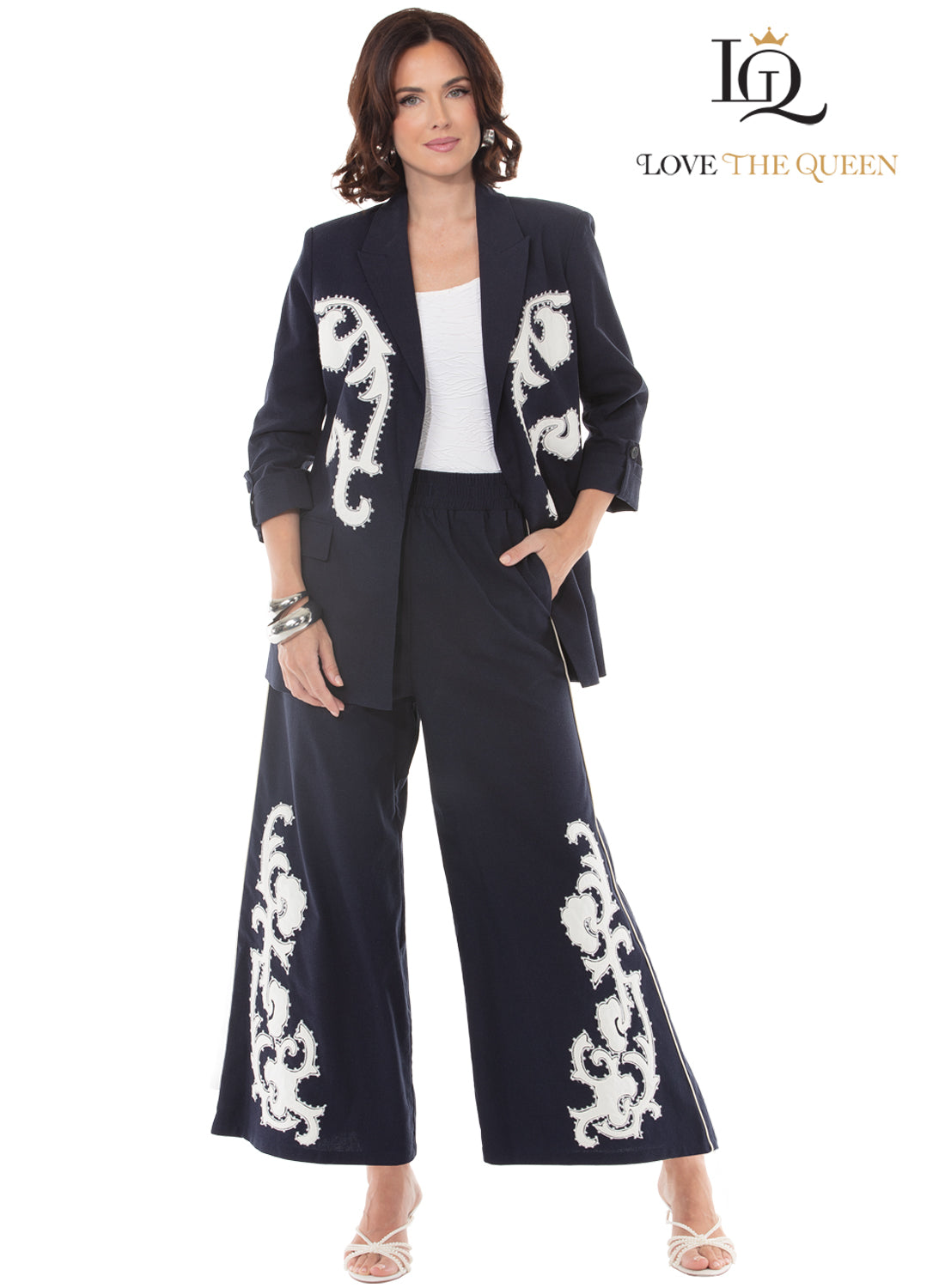Love The Queen, Style 17657