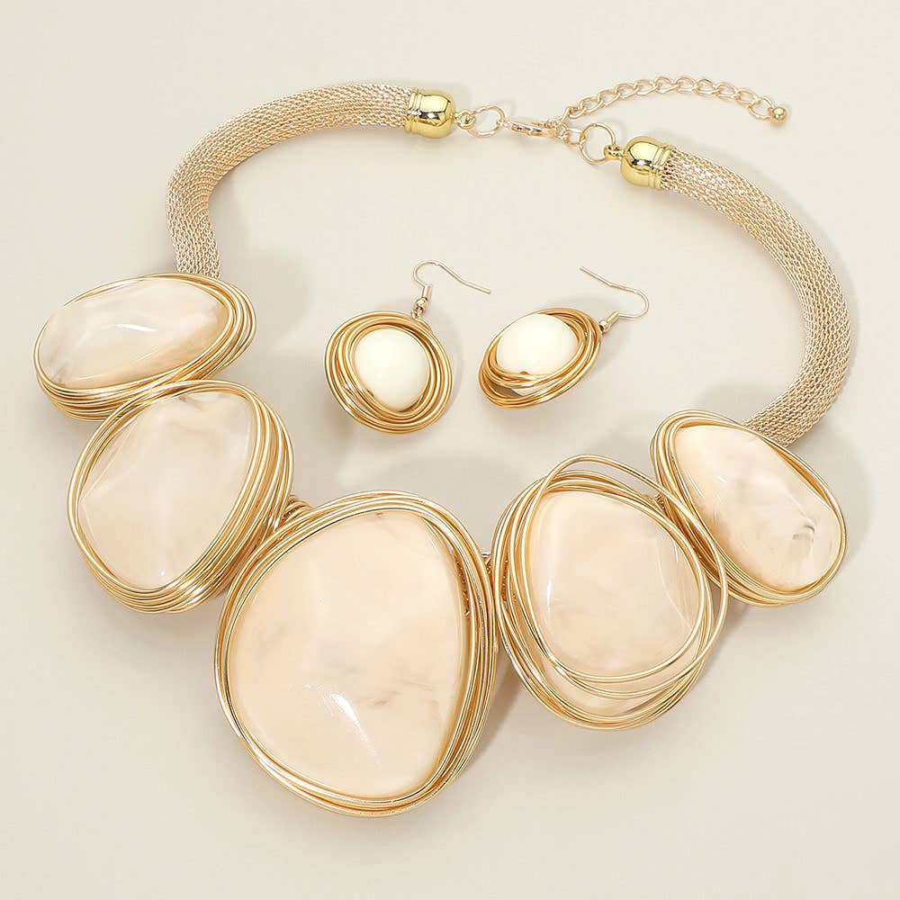 Bold Wire Wrapped Marbled Resin Link Statement Necklace: Brown