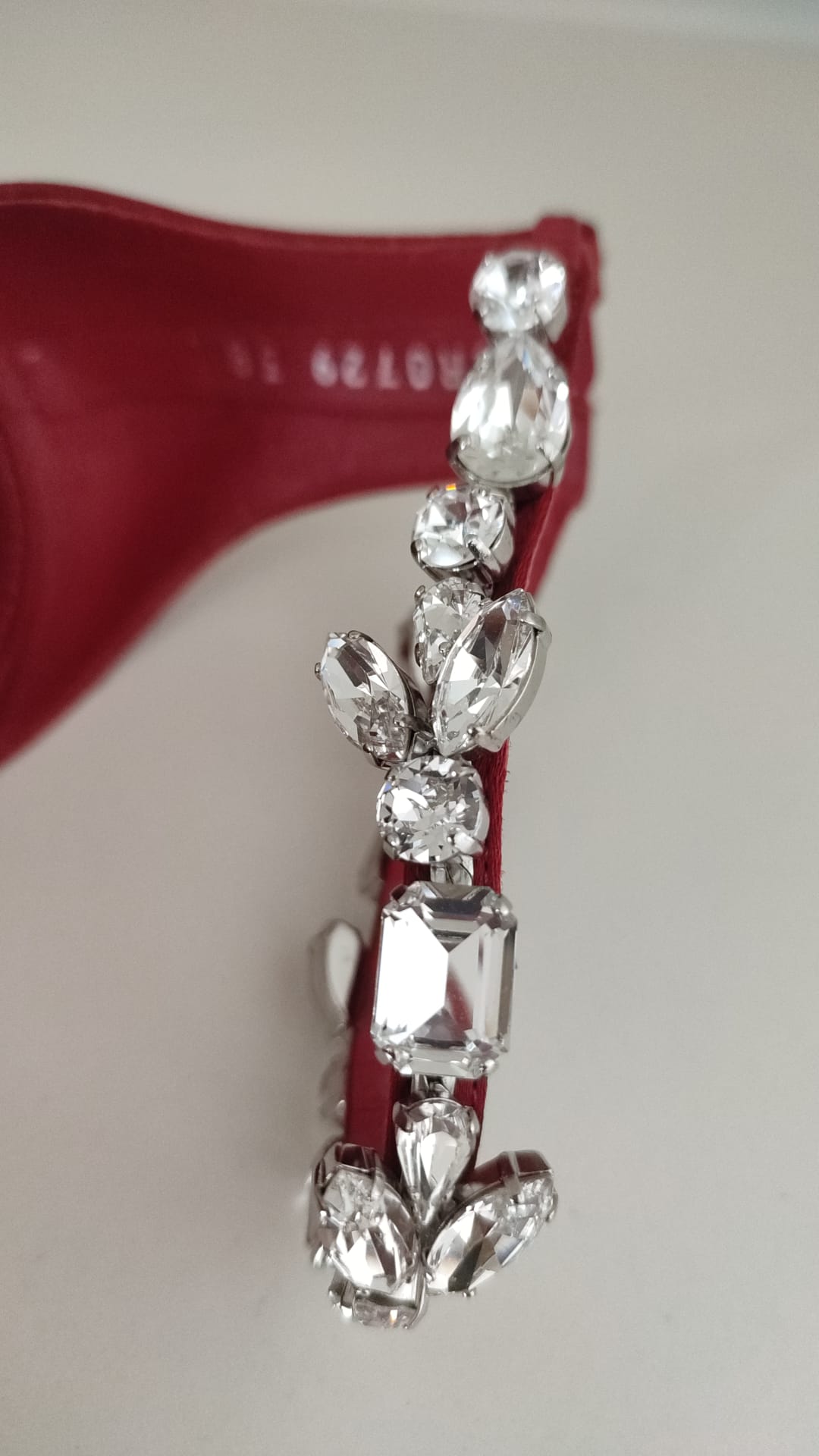 Dolce & Gabbana Røde Satin Krystaller Keira Sandaler Stiletter Sko