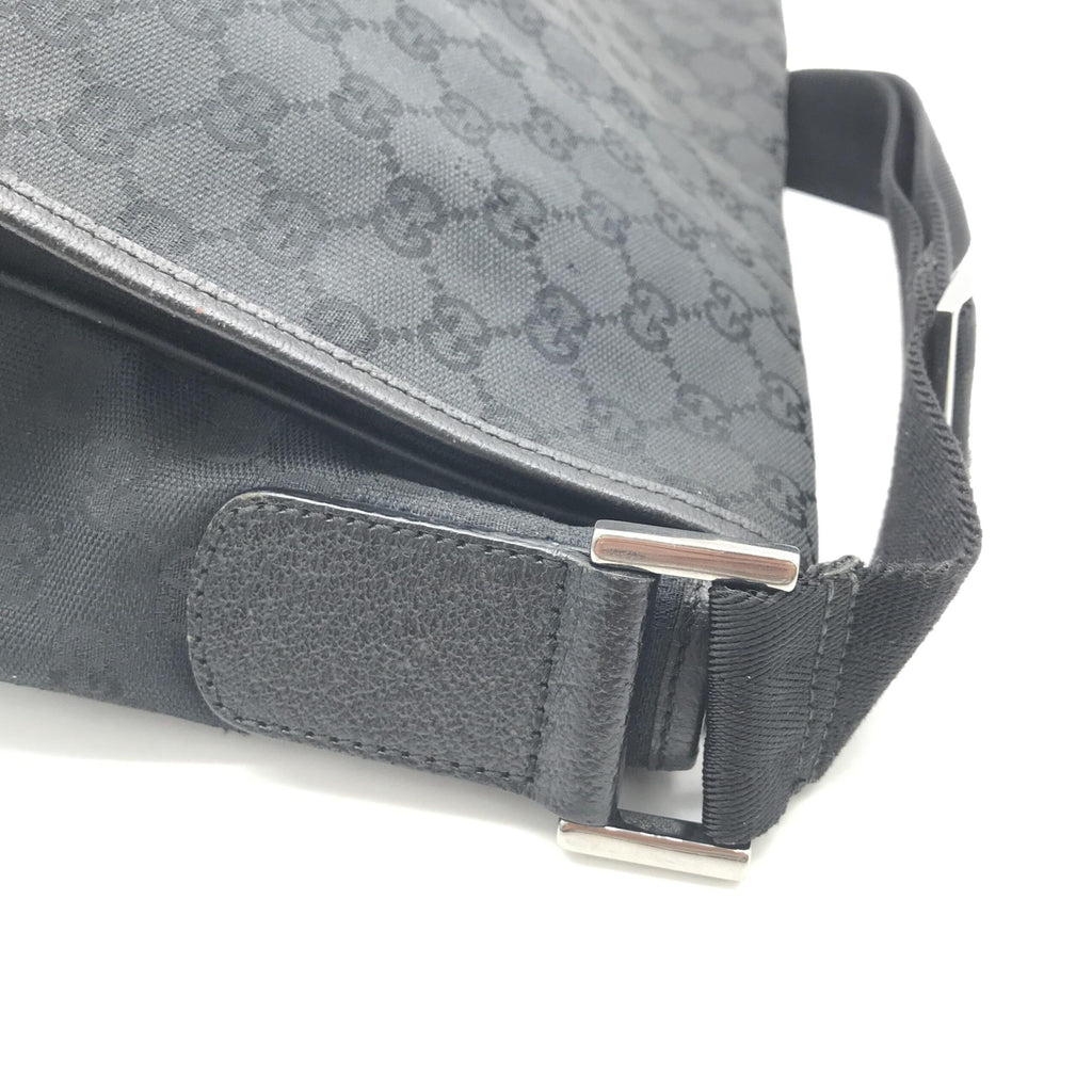 Gucci Messenger Bag