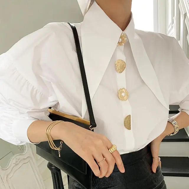 Elegant Women's Shirt with Pointed Lantern Sleeves