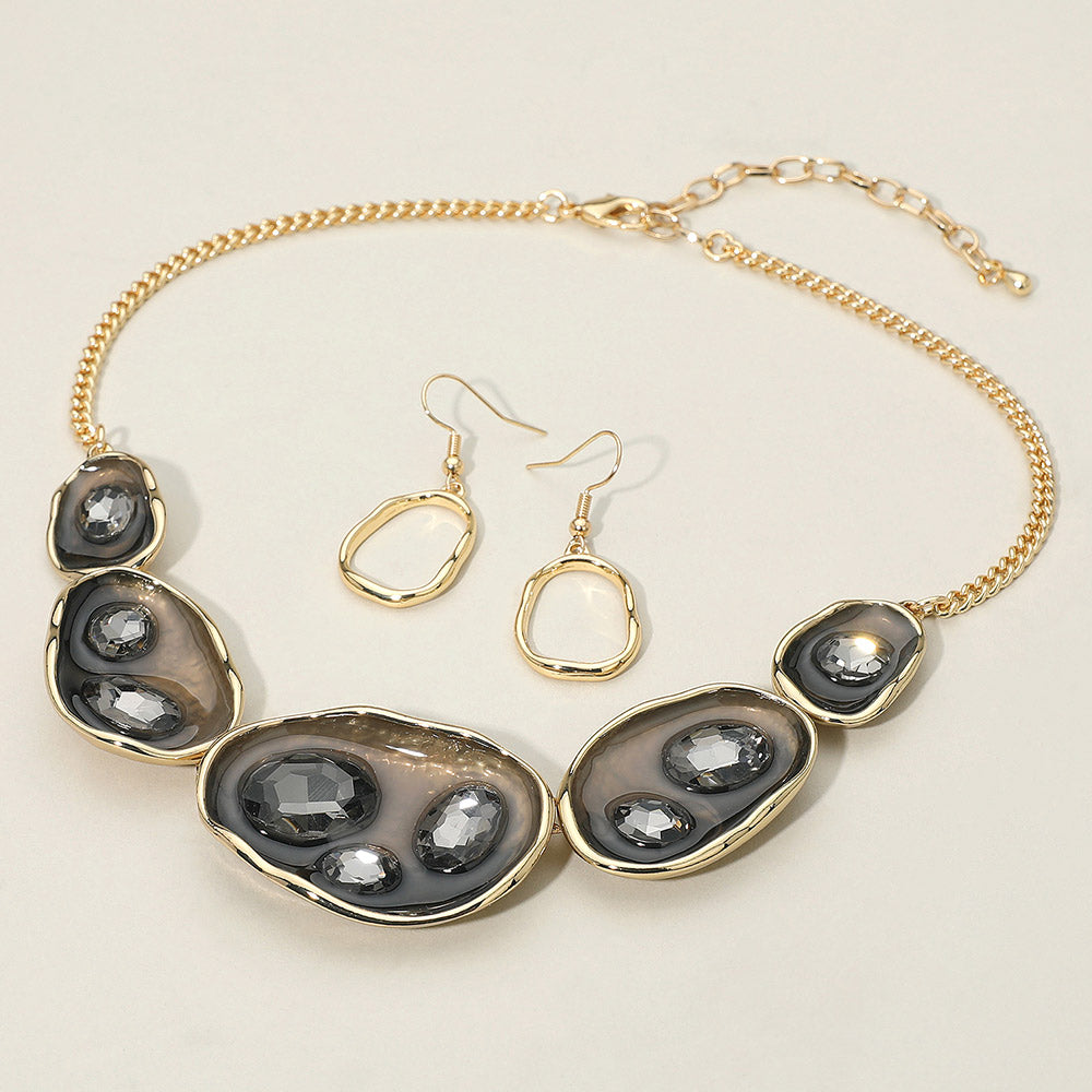 Abstract Gemstone Embellished Enamel Oval Plate Link Statement Necklace