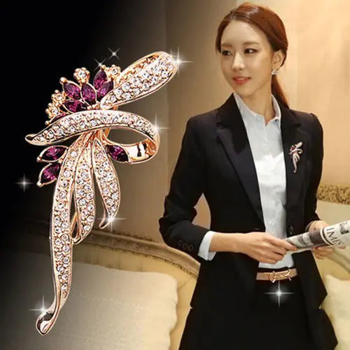 Stylish Korean Crystal Brooch for Sweaters and Coats